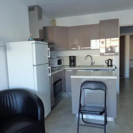 Coquet 2 Chambres Avec Pkg Quartier Port De